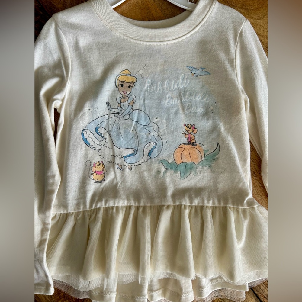 Disney Princess Two Pc. Long-Sleeve Pants Set for Size 5 Girls. - Picture 3 of 14